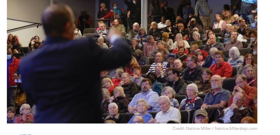 Mableton de-annexation Town Hall